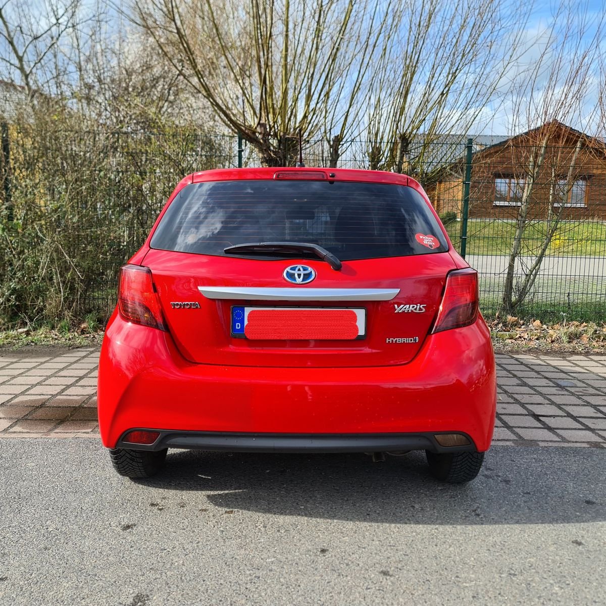 2015 Toyota Yaris 1.33-l-Dual-VVT-i CVT Comfort